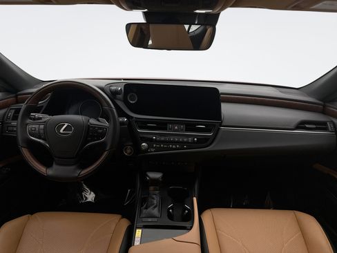 Used 2025 Lexus ES 350 w/ Luxury Package image 14