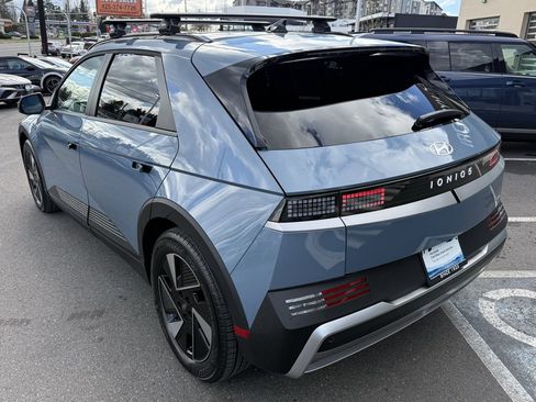 Certified 2025 Hyundai Ioniq 5 SEL image 3