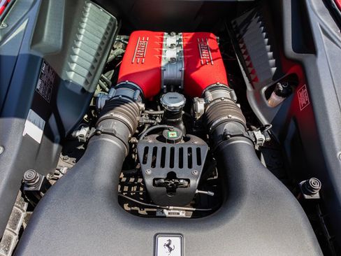 Used 2013 Ferrari 458 Italia Coupe RWD image 59