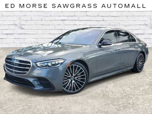 Used 2022 Mercedes-Benz S 500 4MATIC w/ AMG Line Package image 1