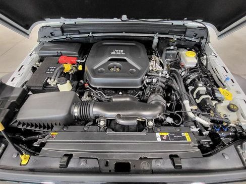 Used 2023 Jeep Wrangler Unlimited Sport image 9