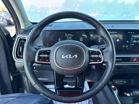 Used 2025 Kia Sorento EX image 20