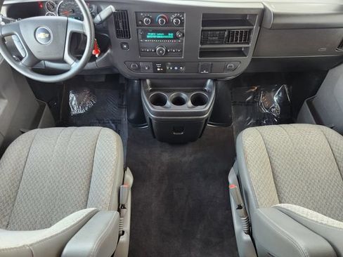 Used 2025 Chevrolet Express 3500 LS RWD image 28