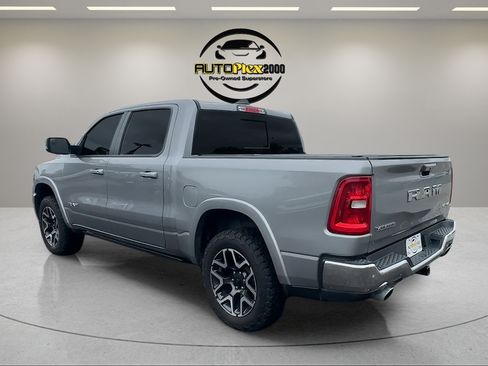 Used 2025 RAM 1500 Laramie AWD/4WD image 5