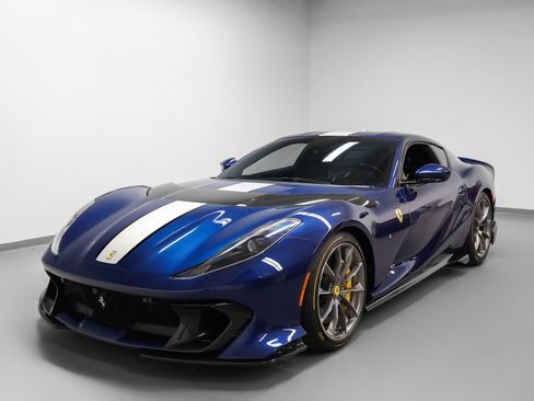 Certified 2022 Ferrari 812 Competizione image 92