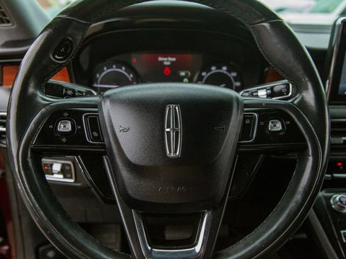 Used 2020 Lincoln Corsair Reserve w/ Equipment Group 201A AWD/4WD image 17