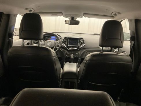 Used 2019 Jeep Cherokee Limited AWD/4WD image 9