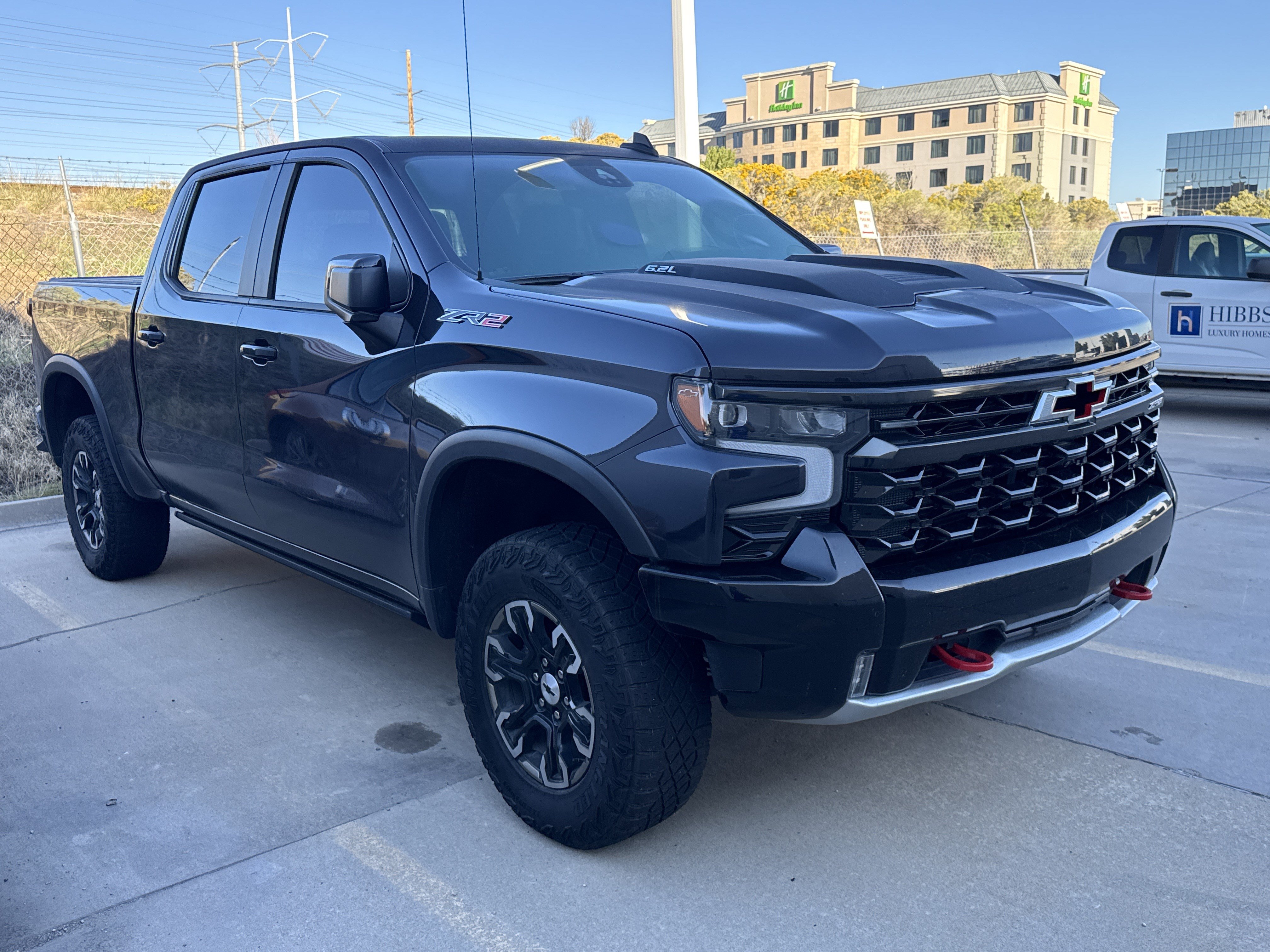 Used 2023 Chevrolet Silverado 1500 ZR2 w/ Technology Package AWD/4WD image 2