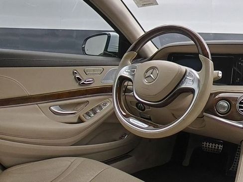 Used 2017 Mercedes-Benz S 550 Sedan image 20