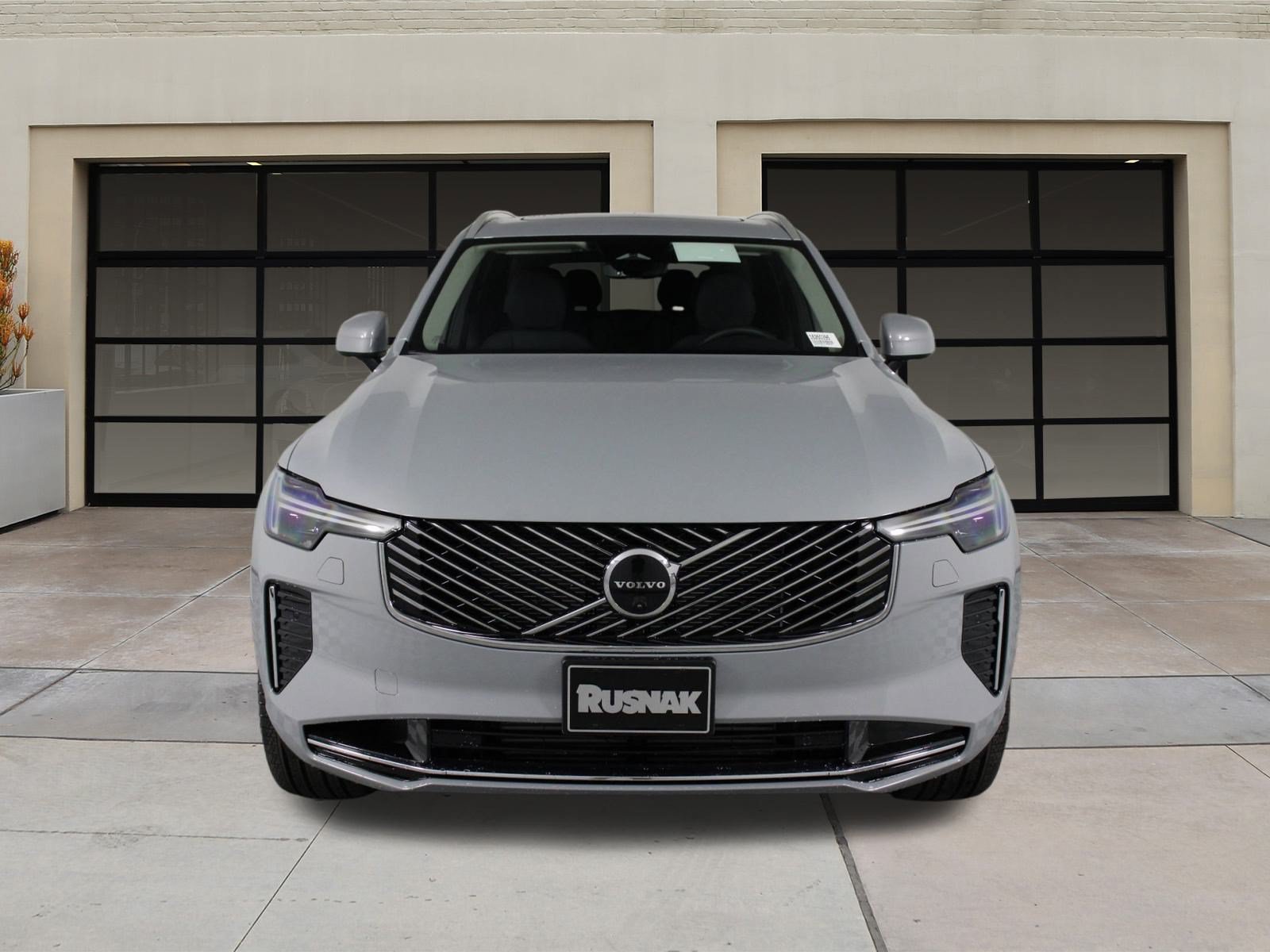 New 2026 Volvo XC90 T8 Plus w/ Protection Package AWD/4WD image 2