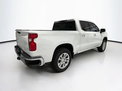Used 2024 Chevrolet Silverado 1500 LTZ AWD/4WD image 7