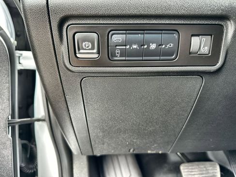 Used 2025 GMC Hummer EV 3X AWD/4WD image 18