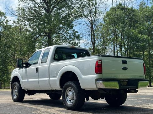 Used 2014 Ford F250 XL w/ Power Equipment Group AWD/4WD image 7