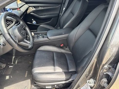 Used 2019 MAZDA MAZDA3 Hatchback w/ Preferred Package FWD image 10