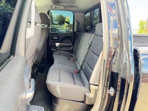 Used 2018 Chevrolet Silverado 1500 LT w/ Midnight Edition AWD/4WD image 27