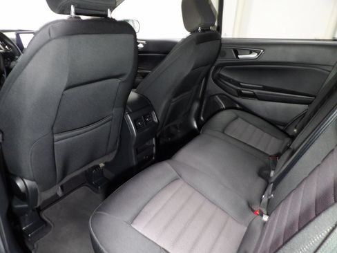 Used 2022 Ford Edge SE AWD/4WD image 11