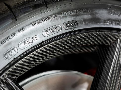 Used 2021 Ford Mustang Shelby GT500 w/ Carbon Fiber Track Pack image 71