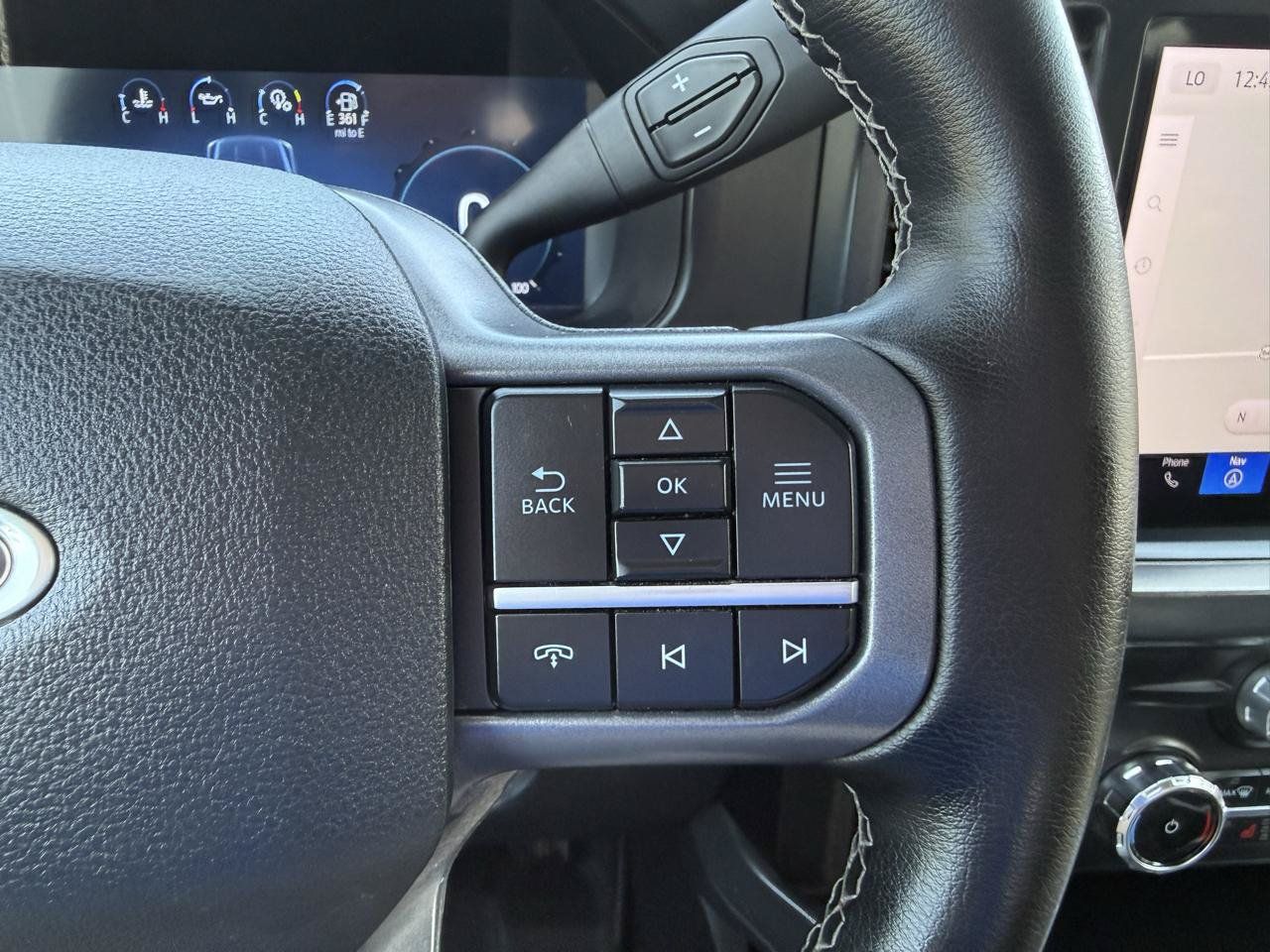 Used 2025 Ford F250 Lariat AWD/4WD image 25