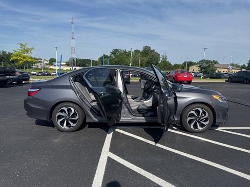 Used 2016 Honda Accord EX-L image 11