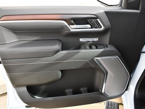 New 2026 GMC Sierra 1500 Denali image 15