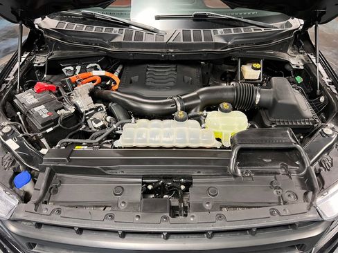 Used 2021 Ford F150 Lariat w/ Max Trailer Tow Package image 21