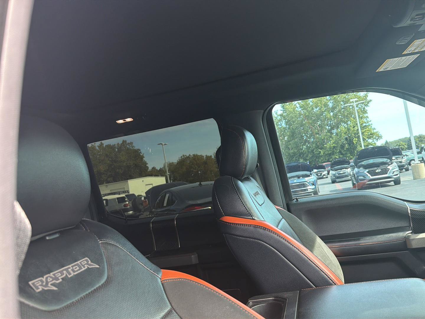 Used 2018 Ford F150 Raptor w/ Equipment Group 802A Luxury AWD/4WD image 14