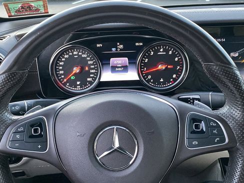 Used 2017 Mercedes-Benz E 300 image 10