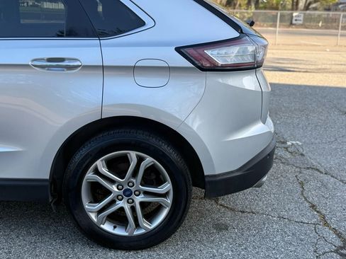Used 2018 Ford Edge Titanium image 6