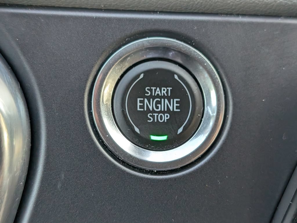 Used 2019 Chevrolet Blazer LT w/ Sound & Technology Package FWD image 30