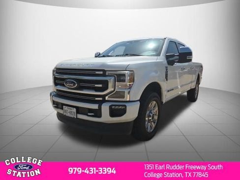 Used 2020 Ford F250 Platinum w/ FX4 Off-Road Package AWD/4WD image 2