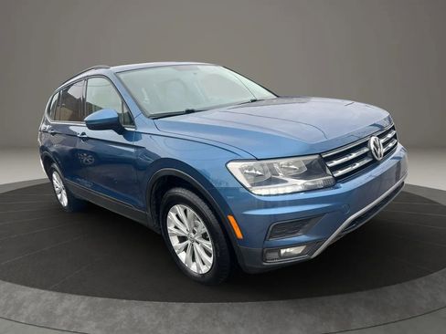 Used 2018 Volkswagen Tiguan S image 3