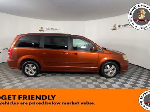 Used 2012 Dodge Grand Caravan SXT w/ Entertainment Group 1 image 2