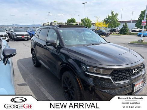 Used 2023 Kia Sorento SX AWD/4WD image 1
