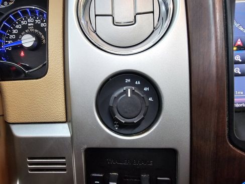 Used 2013 Ford F150 King Ranch w/ King Ranch Luxury Pkg image 33