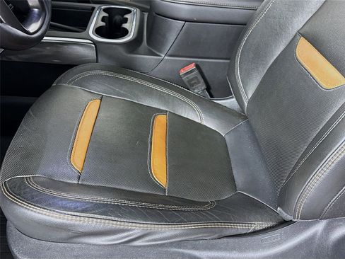 Used 2020 GMC Sierra 3500 AT4 w/ AT4 Premium Package image 14