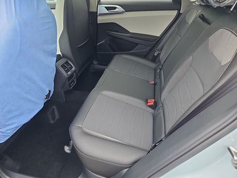New 2026 Volkswagen Taos SE AWD/4WD image 19