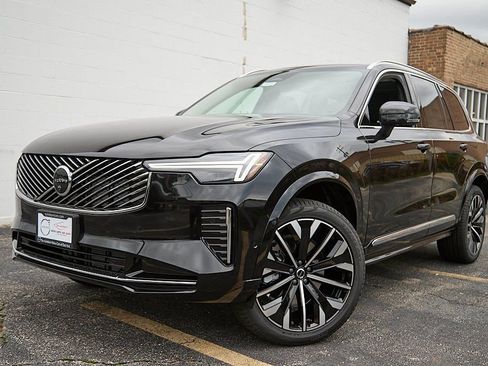 New 2026 Volvo XC90 B6 Plus w/ Protection Package Premier image 2