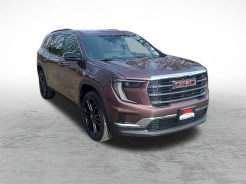 Used 2025 GMC Acadia Elevation w/ LPO, All-Weather Package image 3