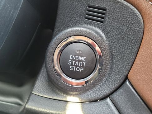 Certified 2025 Subaru Outback Touring XT image 31