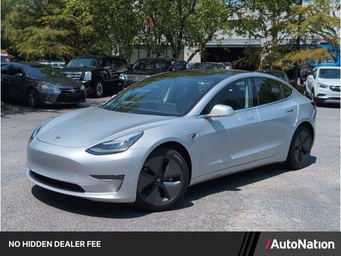 Used 2018 Tesla Model 3 Long Range RWD image 1