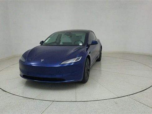 Used 2025 Tesla Model 3 Long Range image 63