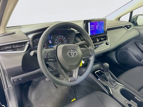 Used 2024 Toyota Corolla LE image 9