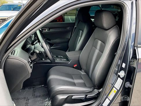 Used 2025 Honda Civic Sport image 7