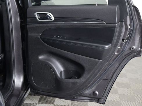 Used 2021 Jeep Grand Cherokee Limited image 25