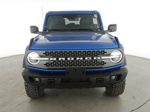 Used 2025 Ford Bronco Badlands image 15