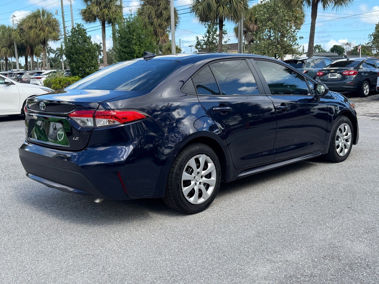 Used 2020 Toyota Corolla LE FWD image 7