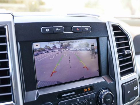 Used 2018 Ford F250 Lariat w/ Lariat Ultimate Package AWD/4WD image 22