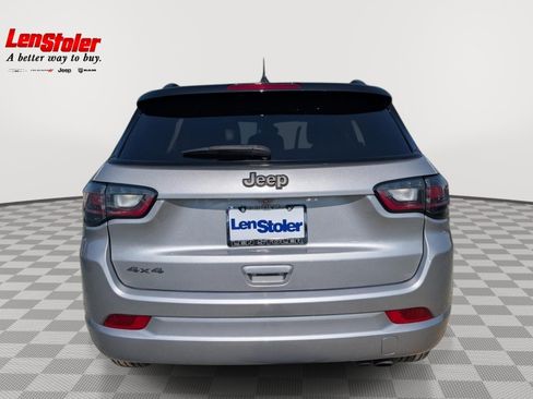 Used 2022 Jeep Compass High Altitude AWD/4WD image 4