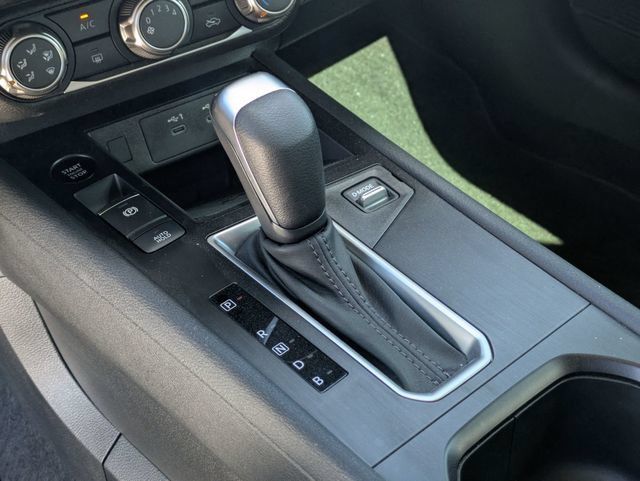 Used 2025 Nissan Kicks SV FWD image 21