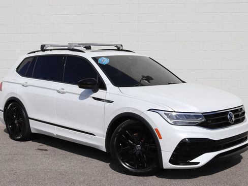 Used 2022 Volkswagen Tiguan SE R-Line FWD image 1